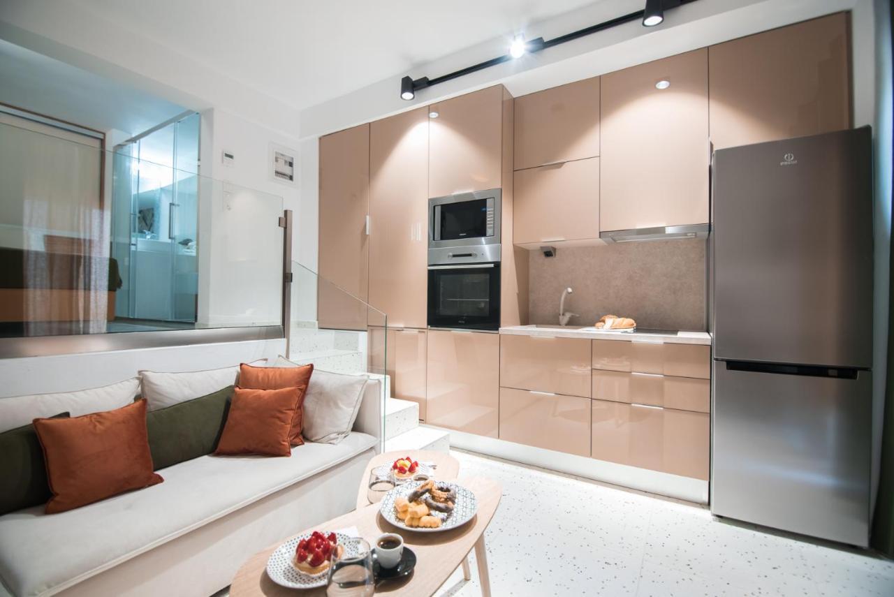 Anemos Seaside Apartment ネオス・マルマラス エクステリア 写真